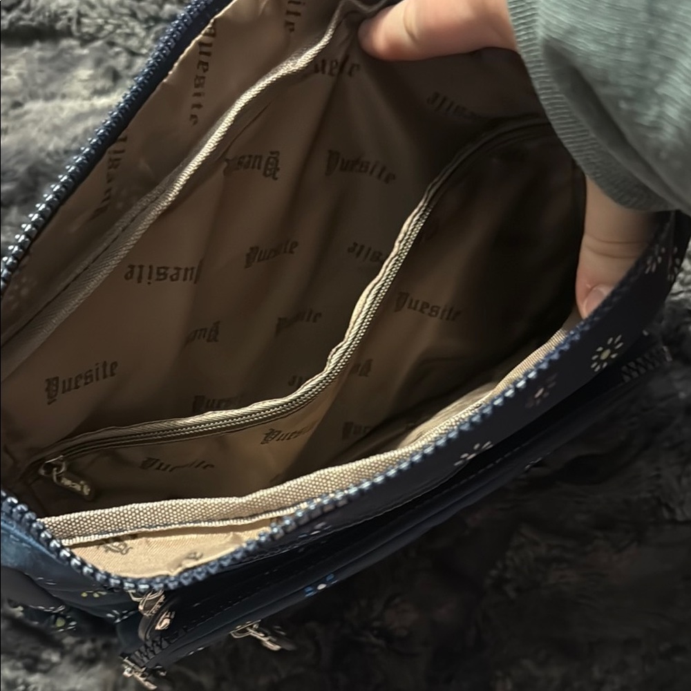 Floral Blue Crossbody Bag - Picture 3 of 4